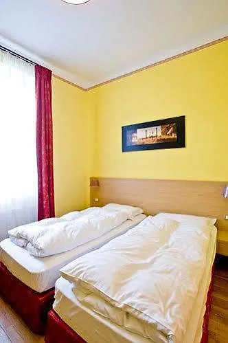 Italian Residence Apartments Hotel Praga Repubblica Ceca
